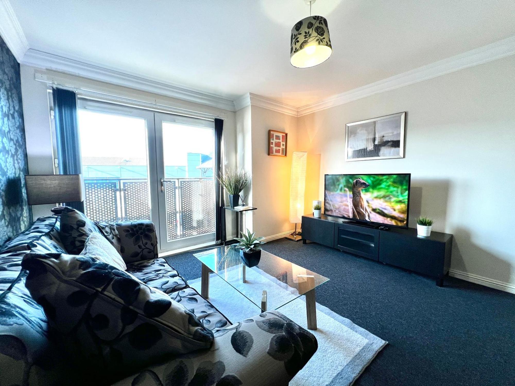 Appartement Stylish Modern Flat With Juliet Balcony & Parking à Glasgow Extérieur photo