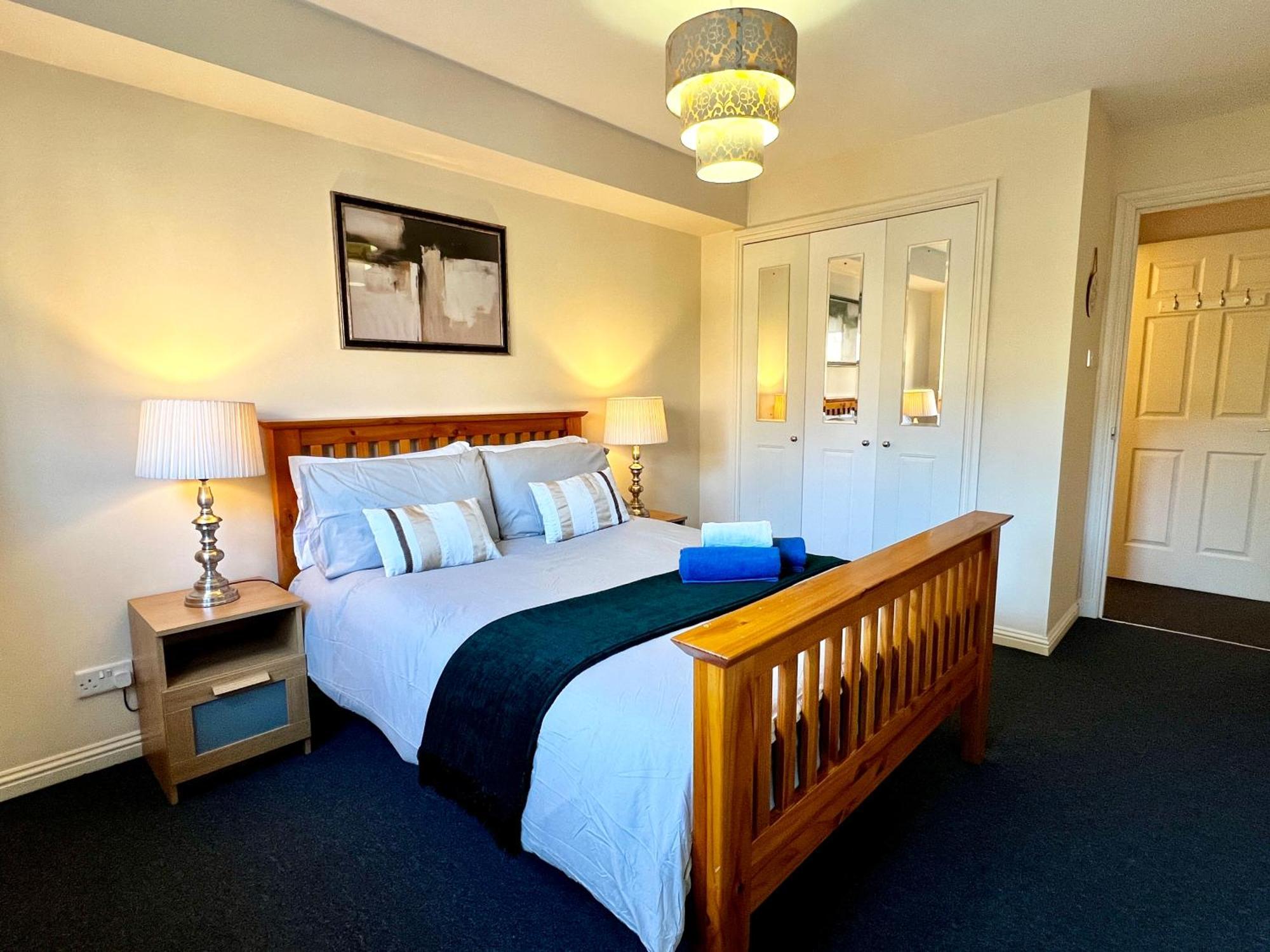 Appartement Stylish Modern Flat With Juliet Balcony & Parking à Glasgow Extérieur photo